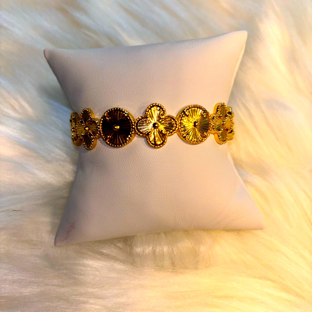 Gold Four Leaf Clover Adjustable Bangle